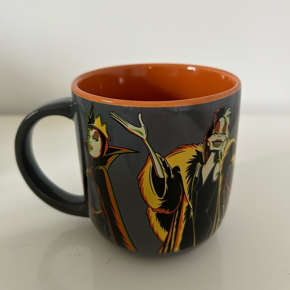 🧡🖤New Disney Villains Ceramic Halloween Mug🖤🧡 - Picture 4 of 13